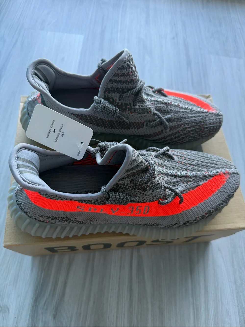 Brand NEW Adidas Yeezy Boost 350 V2 Beluga Reflective Size 10